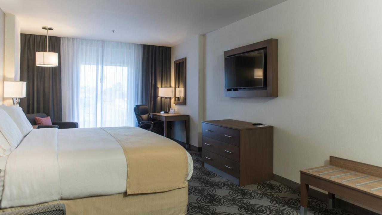 Express & Juventud By Ihg Hotel